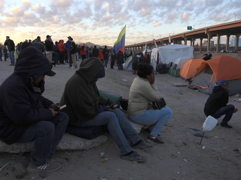 Qué pasa con los migrantes en la frontera entre México y Estados Unidos