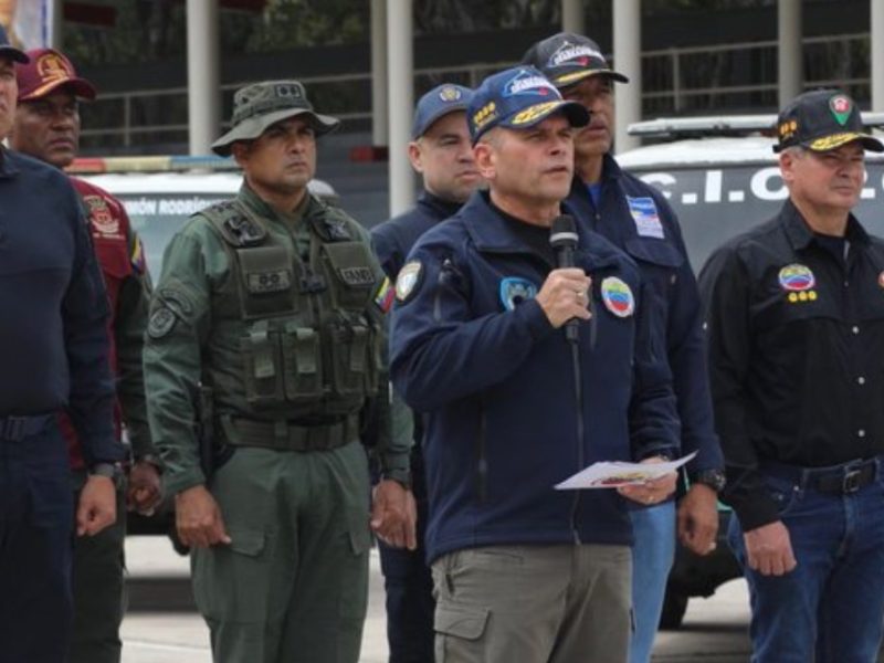 Venezuela despliega más de 150.000 funcionarios en plan de seguridad navideño