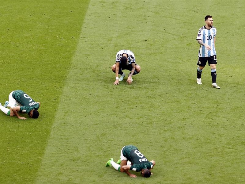 Arabia Saudí, la primera sorpresa del Mundial al derrotar 2-1 a Argentina