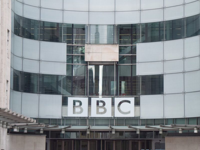 Reino Unido convoca al embajador chino por arresto de un periodista de la BBC