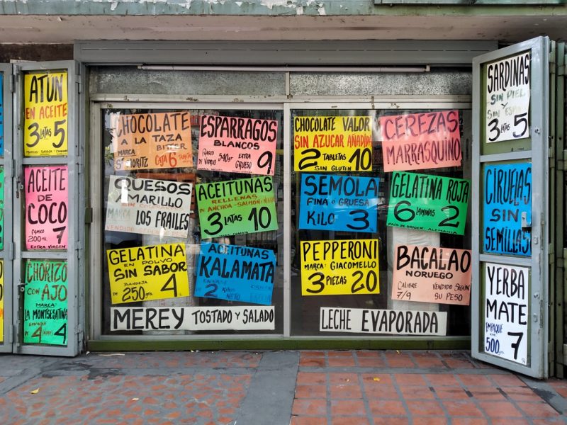 Cedice califica de "intervención artificial" nuevos precios regulados en dólares