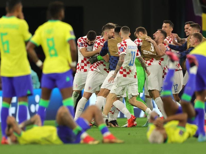 Croacia gana en penales y manda a casa a Brasil