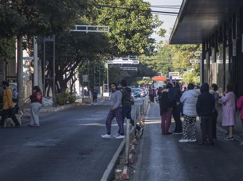 Un sismo de magnitud 6 activa la alerta sísmica en México