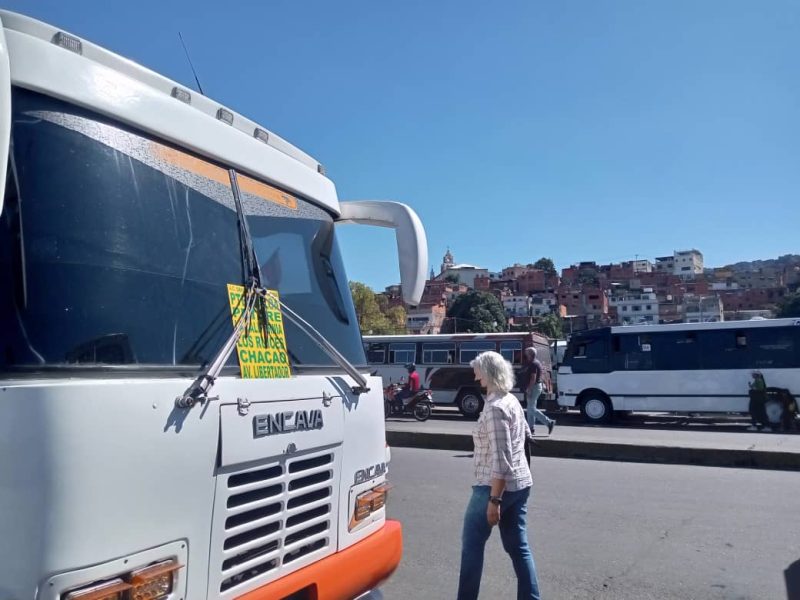 Transportistas proponen pasaje entre 7 a 10 bolívares y denuncian reducción de combustible