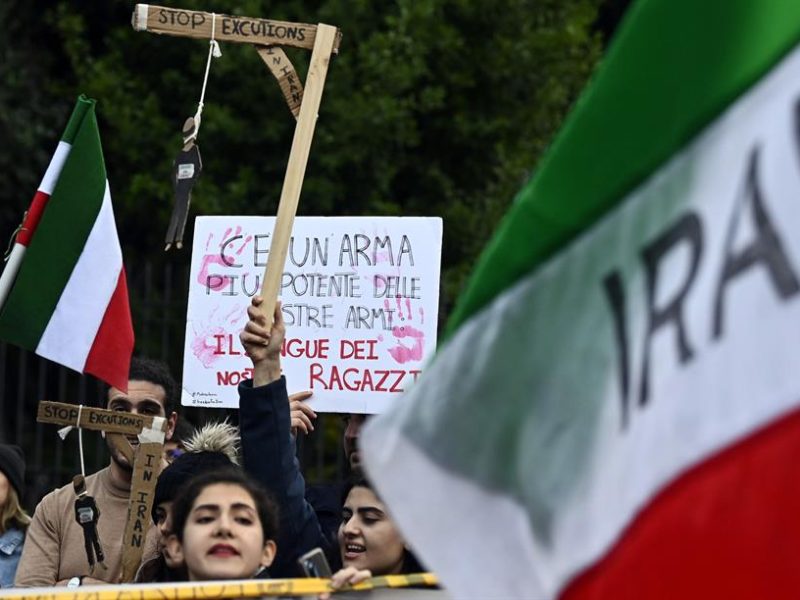 Protestas en Irán: 400 manifestantes condenados hasta por 10 años de cárcel