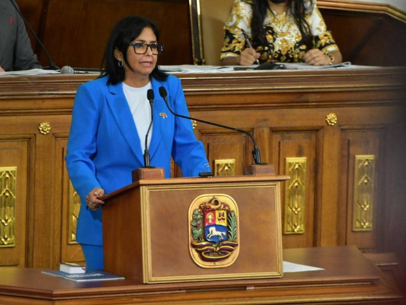 Delcy Rodríguez presentó Ley de Presupuesto 2023 por Bs 170.703 millones