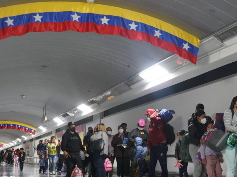 Regresan a Venezuela desde Perú 249 migrantes con el Plan Vuelta a la Patria