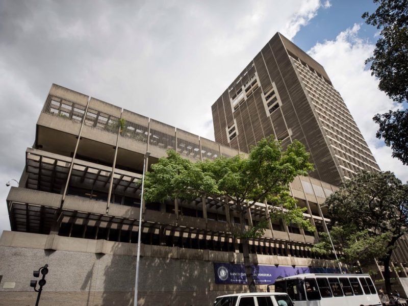 Venezuela acumuló una inflación del 182,9 % entre enero y noviembre, dice el Banco Central