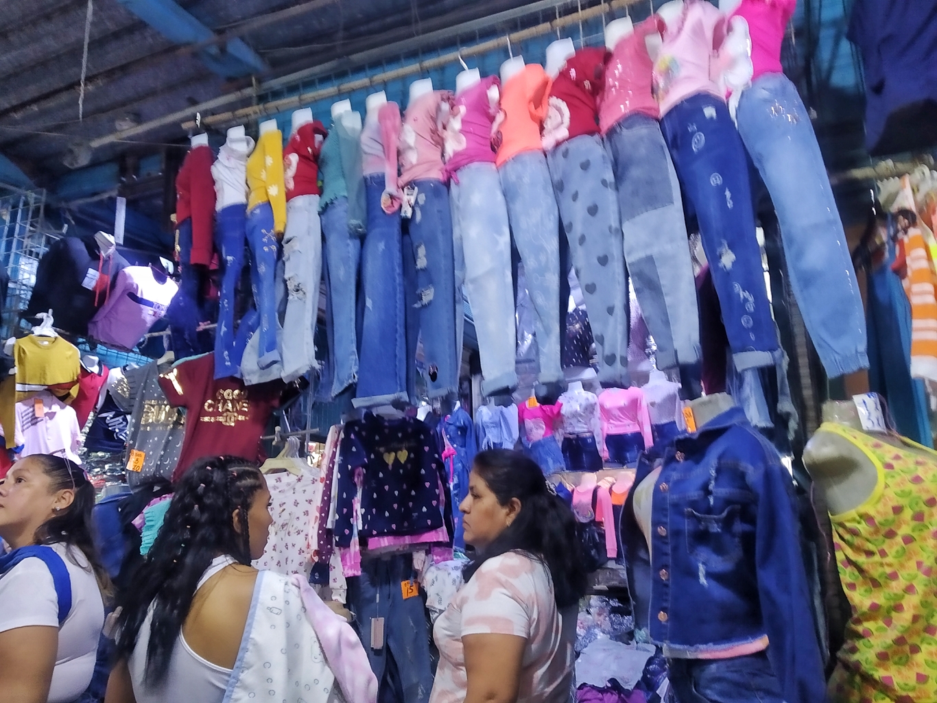 Mercado popular La Hoyada (Mairet Chourio)