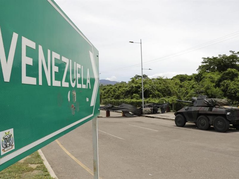 Venezuela y Colombia abrirán puente vehicular, "algo grande" para la economía
