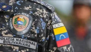 13 funcionarios