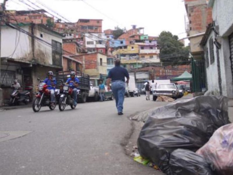 enfrentamiento entre bandas
