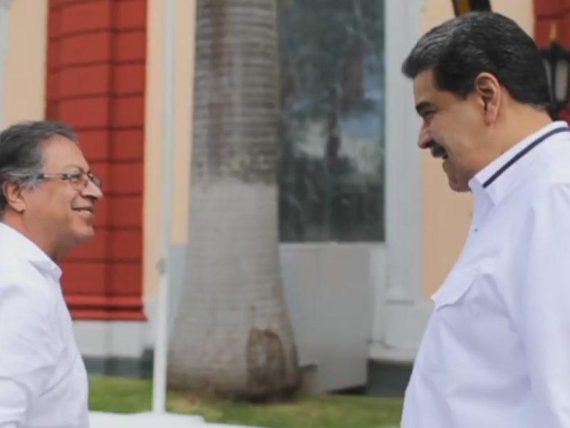 Maduro busca “resetear” la mesa de negociación en México con iniciativa de Petro, advierten expertos