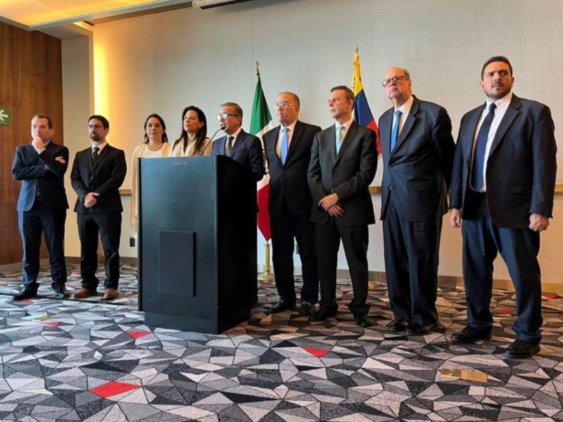 "Lobby antisanciones” exhibe pugna en la oposición, ¿cuáles son las repercusiones?