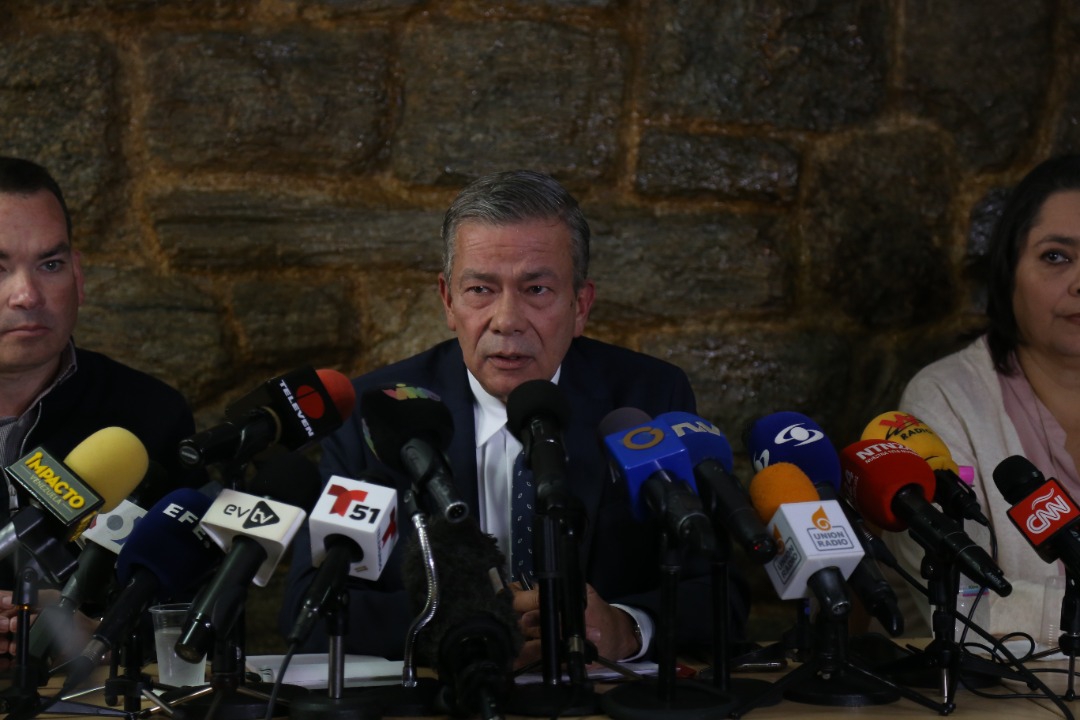 Plataforma Unitaria exige a Maduro cumplir el acuerdo social de México