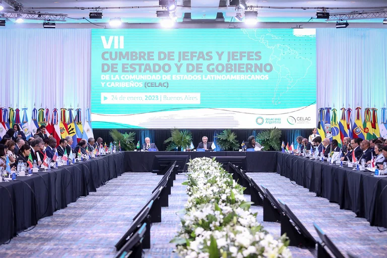 Comienza Cumbre de la Celac