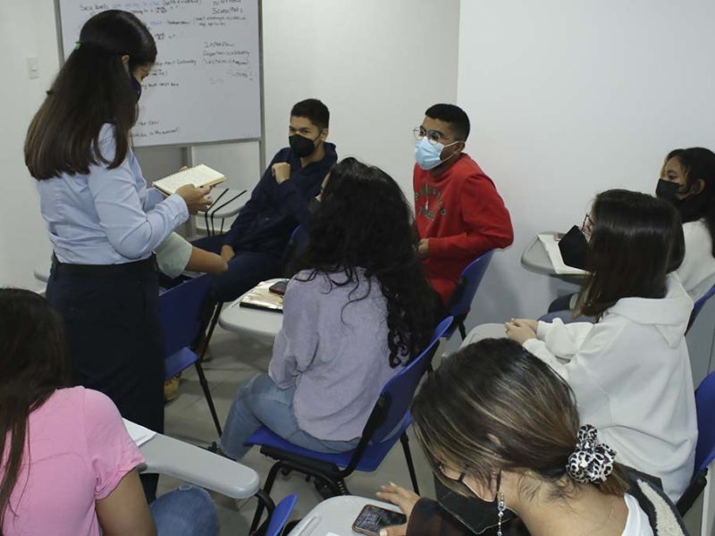 En Cevamar se puede aprender inglés con excelente vocabulario y buena gramática