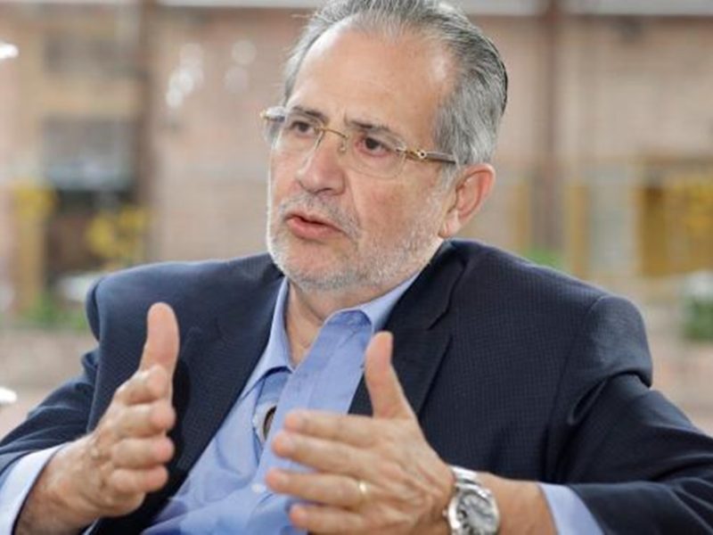 Miguel Henrique Otero dice que amenazaron a familias de periodistas de El Nacional