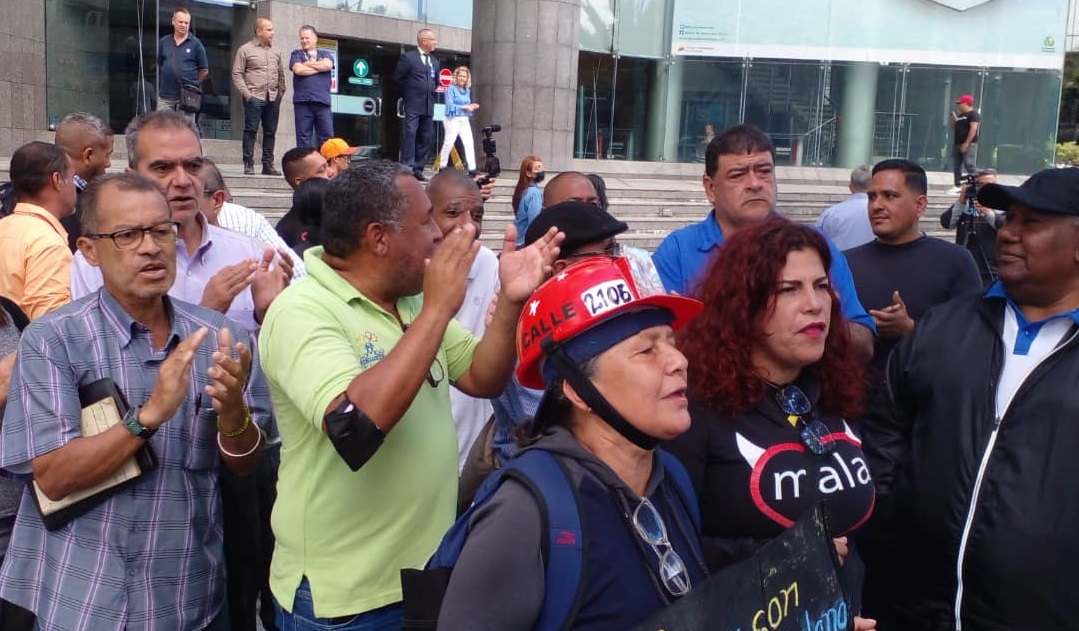 Gremios protestaron frente a sede de la ONU ante visita del Alto ...