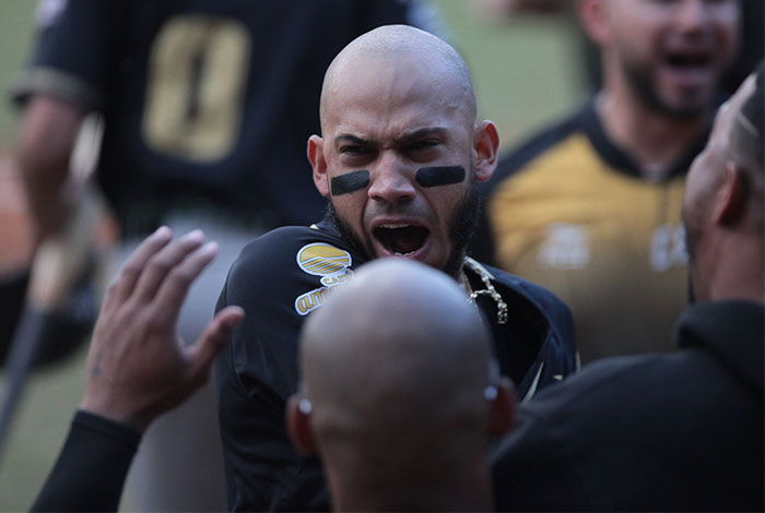 Leones del Caracas a un paso de su título número 21