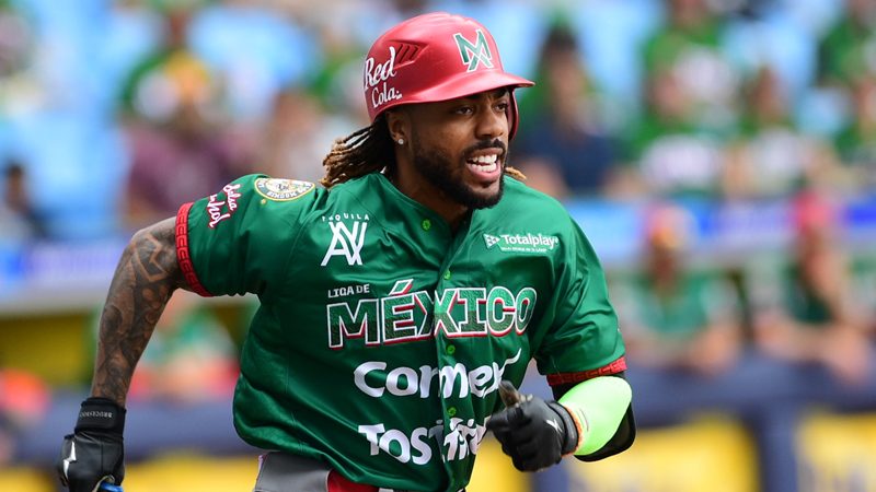 México viene de atrás y se impone a República Dominicana