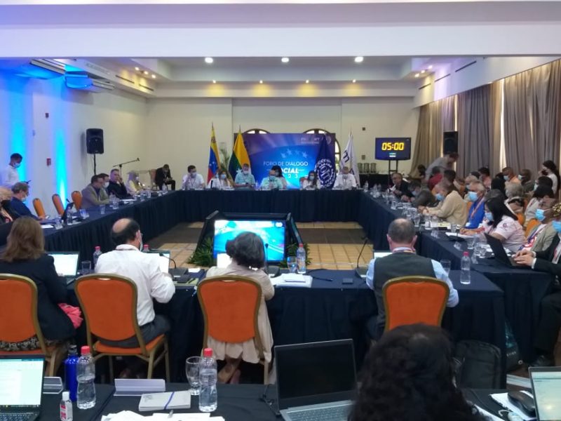 Cómo funcionará instancia que discutirá método para fijar salario mínimo y cuáles son las propuestas