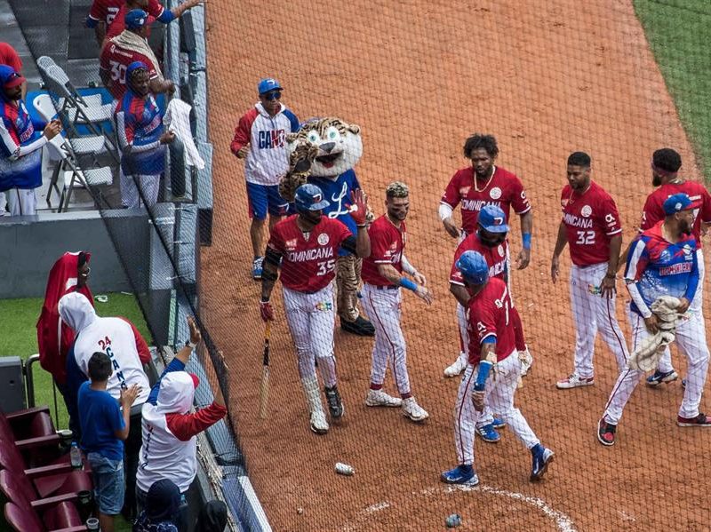 Puerto Rico y Dominicana hacen la tarea y esperan por Venezuela
