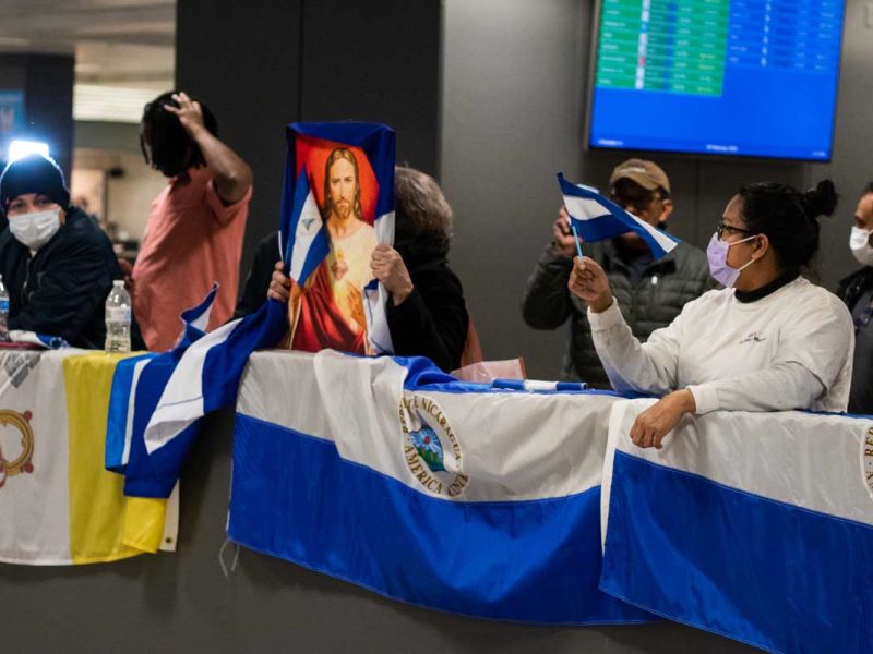 UE considera injustificable el retiro de la nacionalidad a 94 nicaragüenses