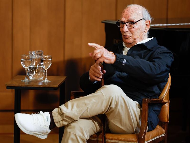 Muerte del cineasta Carlos Saura conmociona a España