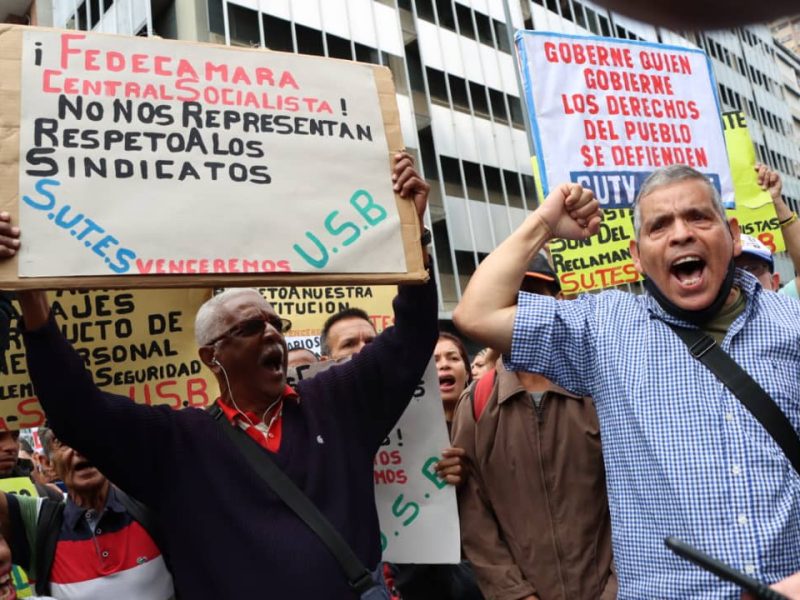 Trabajadores públicos protestan- PBN (Mairet Chourio)