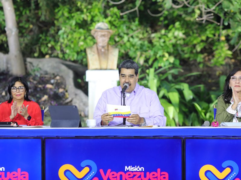 Maduro anuncia plan para recuperación de universidades autónomas de Venezuela