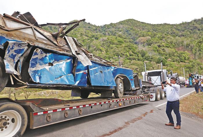 Accidente en Panamá: inician identificación de cuerpos de 39 migrantes fallecidos