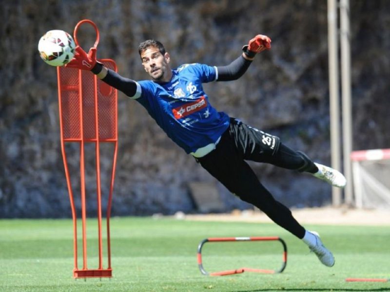 Arquero venezolano Dani Hernández anuncia su retiro del fútbol