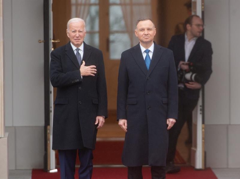Biden agradece a Polonia ayuda a Ucrania y destaca la fortaleza