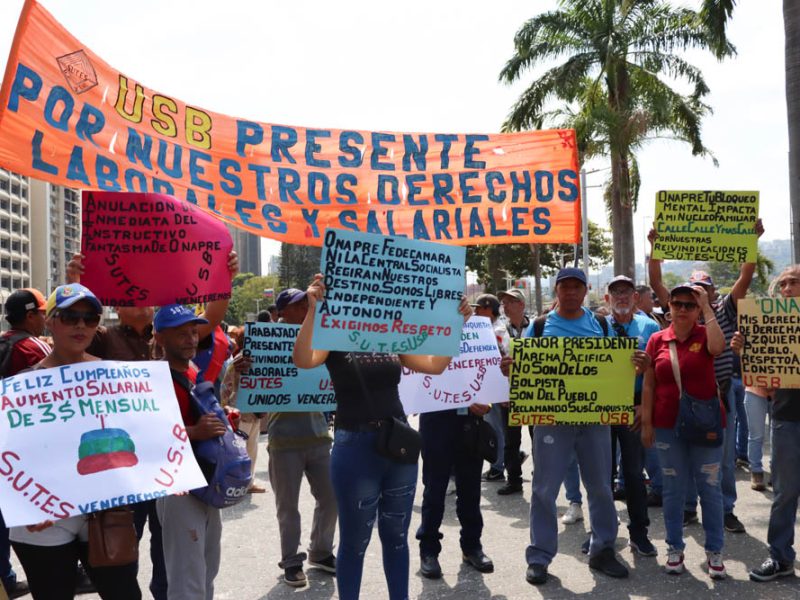 Protesta de trabajadores públicos (Mairet Chourio)