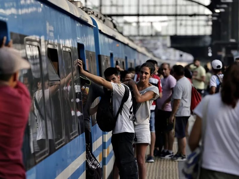 Apagón masivo dejó sin electricidad a 20 millones de argentinos