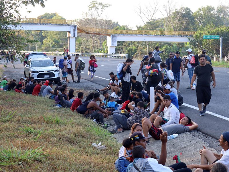 Primera caravana de migrantes de 2023 a retoma avance hacia Estados Unidos
