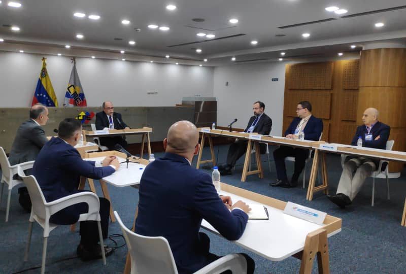 CNE evaluará las “modalidades” para dar asistencia técnica en elección del candidato presidencial opositor