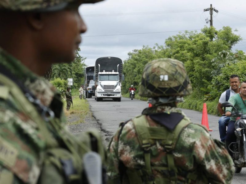 Nueve militares colombianos muertos en ataque con explosivo atribuido al ELN