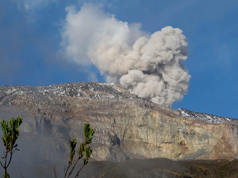 Murillo, el pueblo más cercano al volcán Nevado del Ruiz, vive con normalidad
