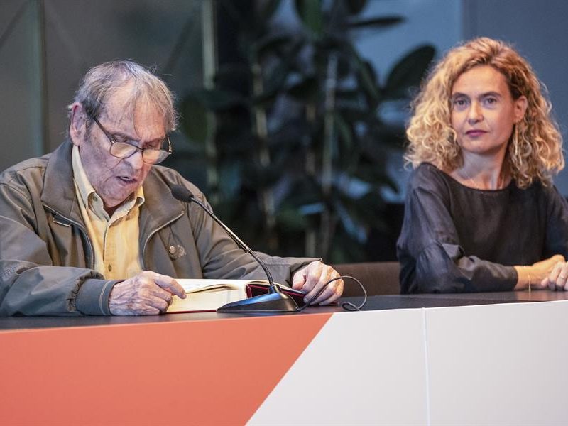 Rafael Cadenas, Premio Cervantes, comienza la lectura continuada del Quijote