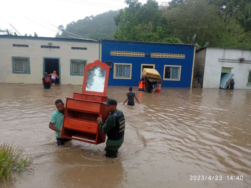 Ocho sectores del municipio Bolívar en Monagas están bajos las aguas por desbordamiento de ríos
