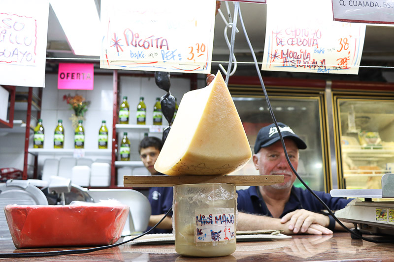 Precio del kilo de queso blanco sube a Bs. 112,8