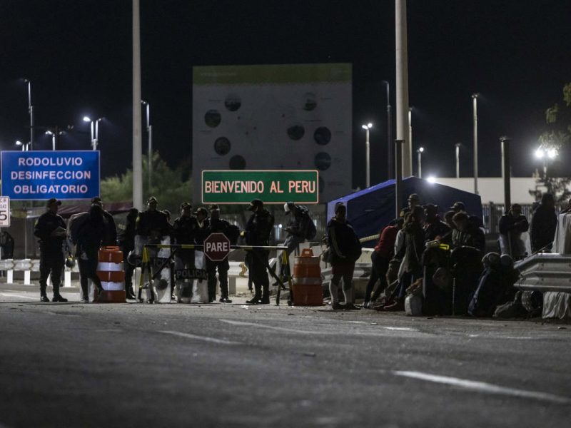 Migrantes varados en la frontera Perú-Chile