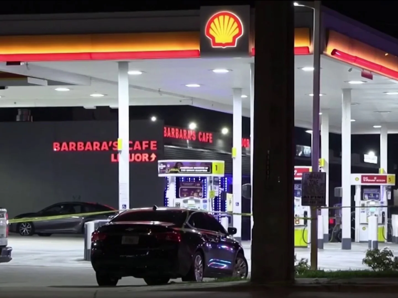 Dos muertos y un herido en un tiroteo en una gasolinera en Florida