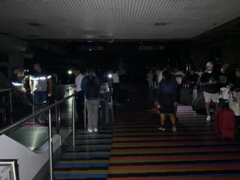 Persiste falla eléctrica en Aeropuerto de Maiquetía