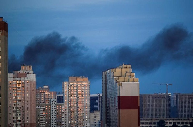 Ucrania neutraliza ataques nocturnos rusos en Kiev