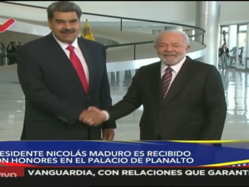 Maduro se reúne con Lula Da Silva y participará en cumbre de mandatarios