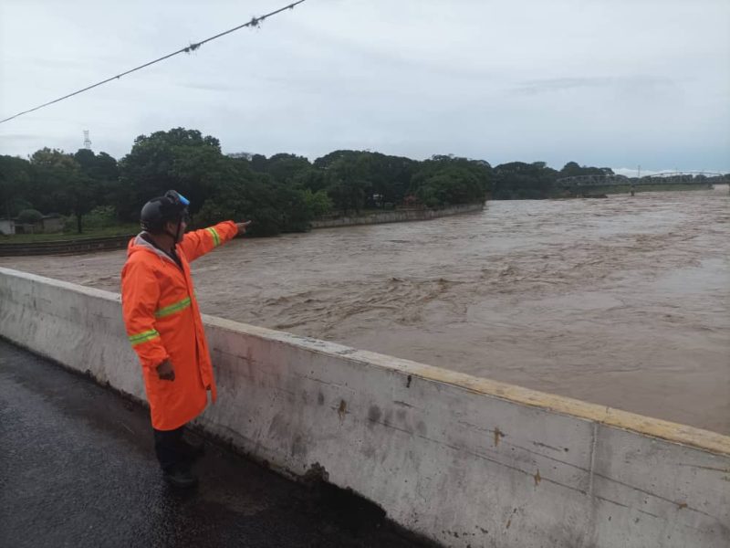 Lluvias en oriente, occidente y los llanos por la onda tropical 16