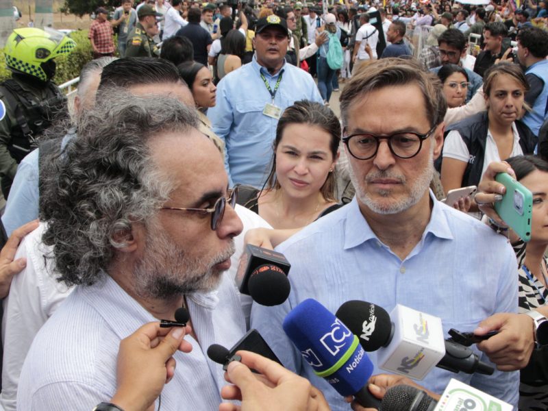 Interceptaciones ilegales por un robo doméstico detonan la crisis en el Gobierno de Petro